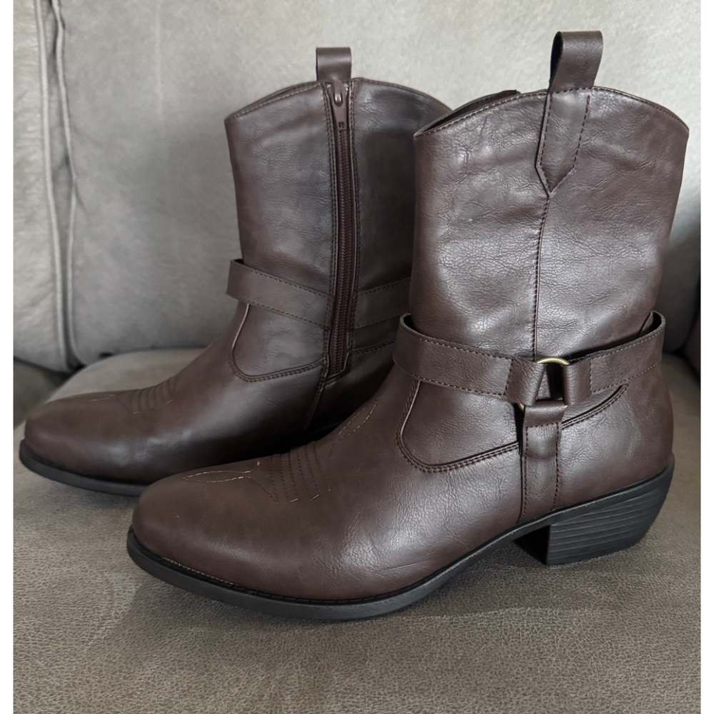 Women's Brown Western Ankle Boots - Classic Cowboy Style